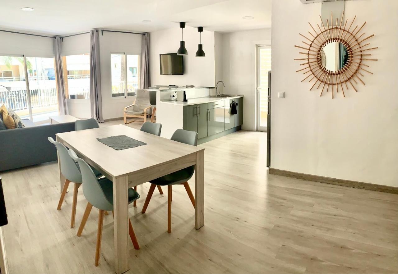 Apartamentos Las Palmeras Palmanova Exterior foto